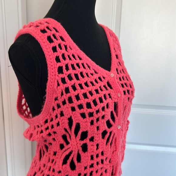 Hand knit pink vest 🧶 - Picture 5 of 8